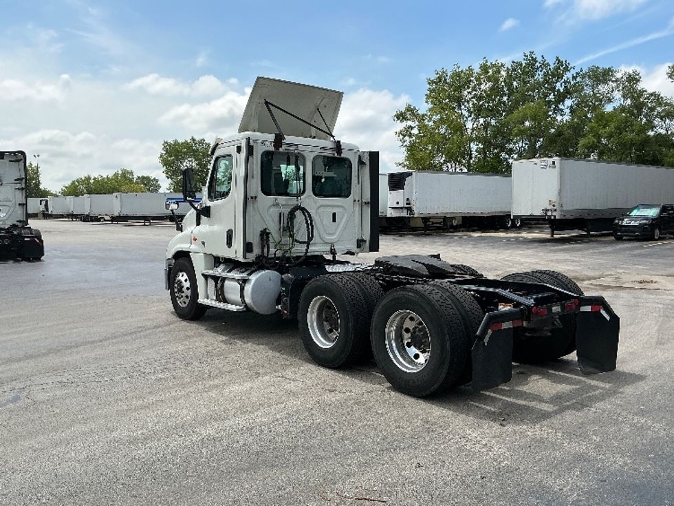 Day Cab Tractor-Heavy Duty Tractors-Freightliner-2019-Cascadia 12564ST-East Chicago-IN-455,721\n\t\tmiles-$ 39,250 - Image 5