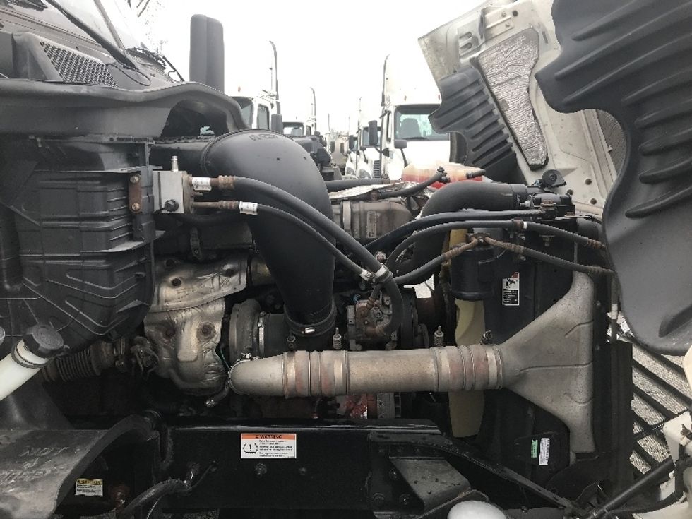 Day Cab Tractor-Heavy Duty Tractors-Freightliner-2019-Cascadia 12564ST-East Chicago-IN-456,968\n\t\tmiles-$ 35,000 - Image 15