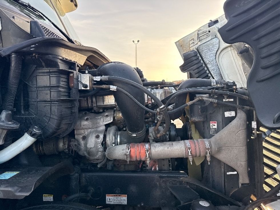 Day Cab Tractor-Heavy Duty Tractors-Freightliner-2019-Cascadia 12564ST-East Chicago-IN-457,331\n\t\tmiles-$ 36,250 - Image 15