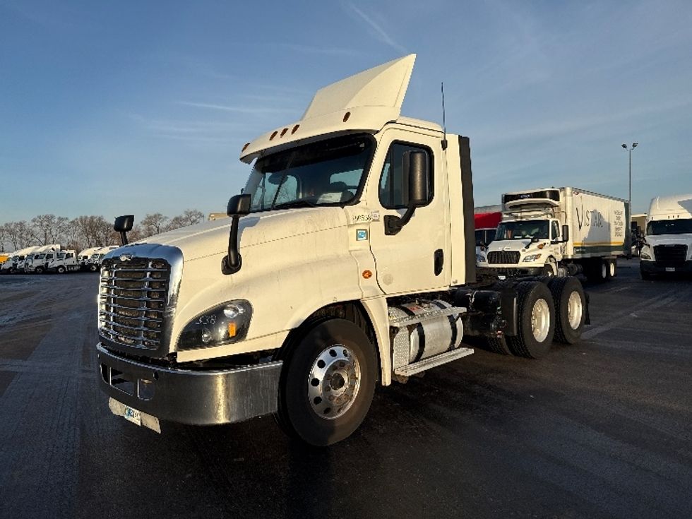 Day Cab Tractor-Heavy Duty Tractors-Freightliner-2019-Cascadia 12564ST-East Chicago-IN-457,331\n\t\tmiles-$ 36,250 - Image 3