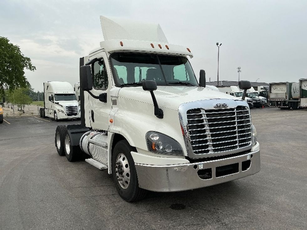 Day Cab Tractor-Heavy Duty Tractors-Freightliner-2019-Cascadia 12564ST-East Chicago-IN-493,401\n\t\tmiles-$ 37,250 - Image 1