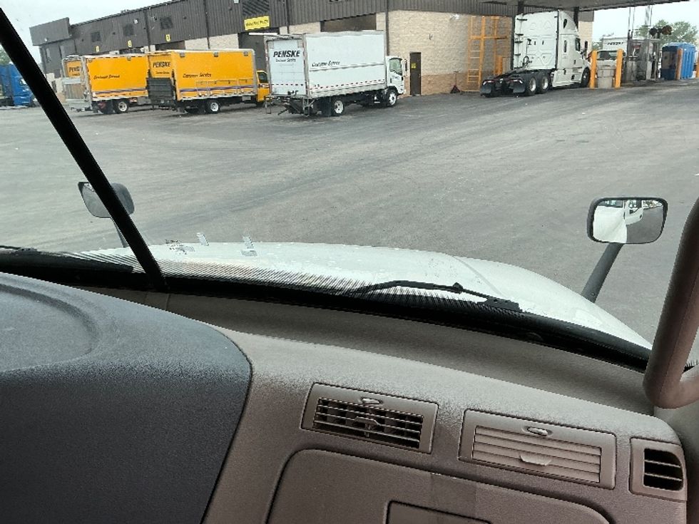 Day Cab Tractor-Heavy Duty Tractors-Freightliner-2019-Cascadia 12564ST-East Chicago-IN-493,401\n\t\tmiles-$ 37,250 - Image 13