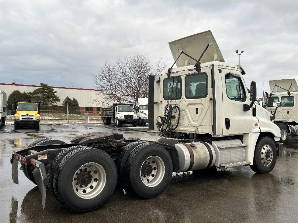 Day Cab Tractor-Heavy Duty Tractors-Freightliner-2019-Cascadia 12564ST-East Chicago-IN-509,158\n\t\tmiles-$ 32,500 - Image 7