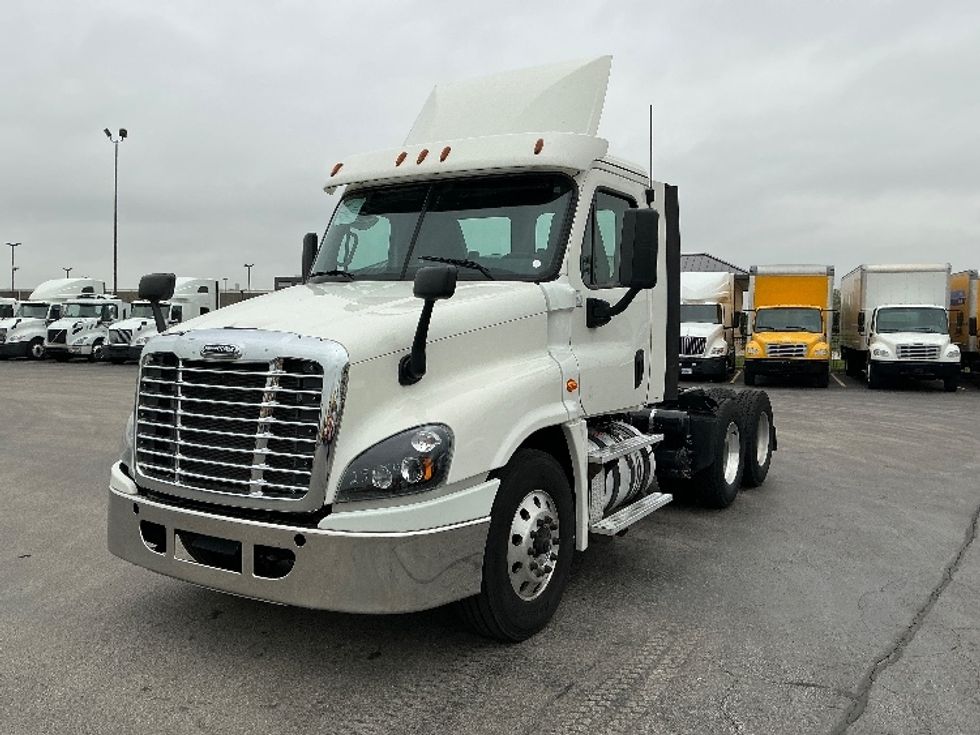 Day Cab Tractor-Heavy Duty Tractors-Freightliner-2019-Cascadia 12564ST-East Chicago-IN-544,032\n\t\tmiles-$ 32,750 - Image 3