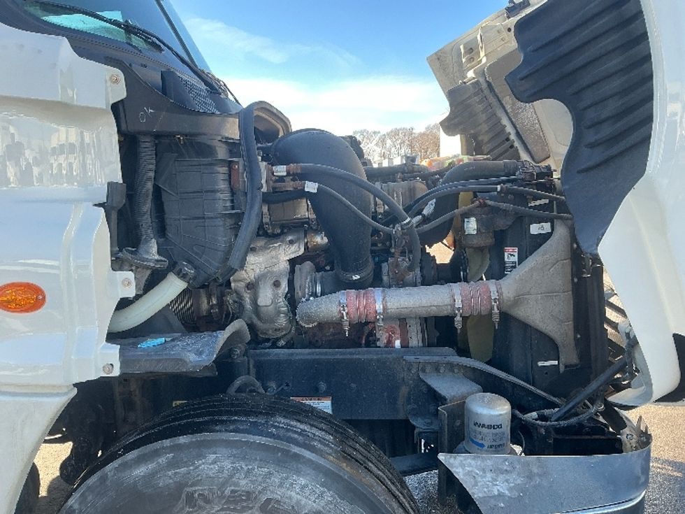 Day Cab Tractor-Heavy Duty Tractors-Freightliner-2019-Cascadia 12564ST-East Chicago-IN-547,354\n\t\tmiles-$ 30,750 - Image 15