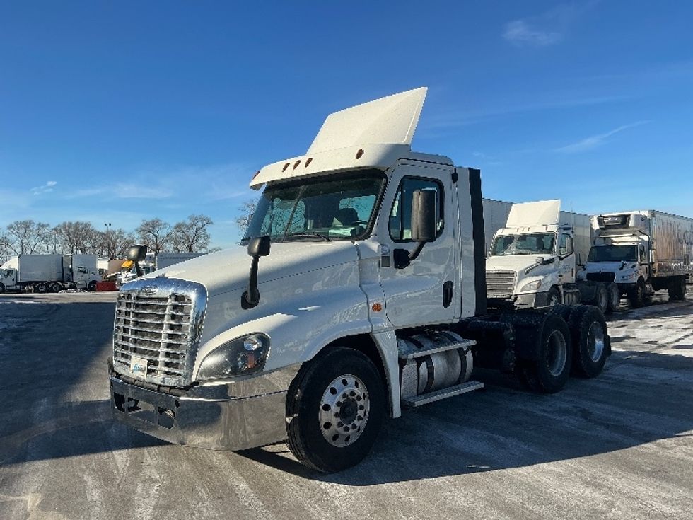 Day Cab Tractor-Heavy Duty Tractors-Freightliner-2019-Cascadia 12564ST-East Chicago-IN-547,354\n\t\tmiles-$ 30,750 - Image 3
