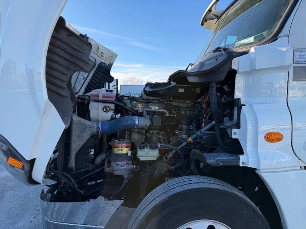 Day Cab Tractor-Heavy Duty Tractors-Freightliner-2019-Cascadia 12564ST-East Chicago-IN-619,872\n\t\tmiles-$ 23,250 - Image 16