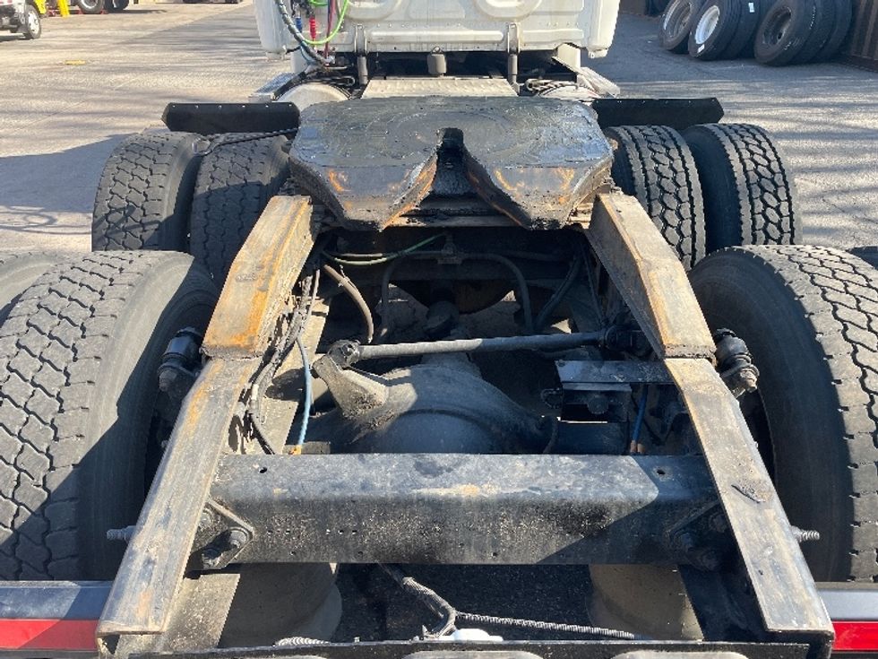 Day Cab Tractor-Heavy Duty Tractors-Freightliner-2019-Cascadia 12564ST-Edison-NJ-202,325\n\t\tmiles-$ 52,250 - Image 6