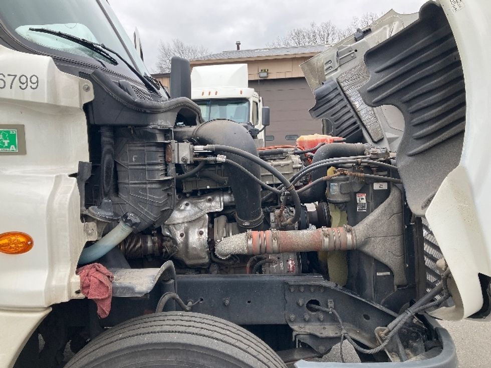 Day Cab Tractor-Heavy Duty Tractors-Freightliner-2019-Cascadia 12564ST-Edison-NJ-260,563\n\t\tmiles-$ 50,250 - Image 15