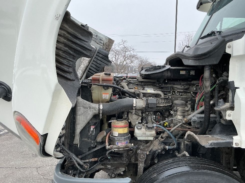 Day Cab Tractor-Heavy Duty Tractors-Freightliner-2019-Cascadia 12564ST-Elkhart-IN-211,390\n\t\tmiles-$ 45,500 - Image 16