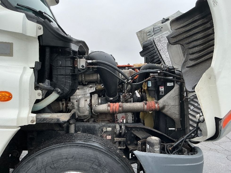 Day Cab Tractor-Heavy Duty Tractors-Freightliner-2019-Cascadia 12564ST-Elkhart-IN-224,289\n\t\tmiles-$ 45,750 - Image 15