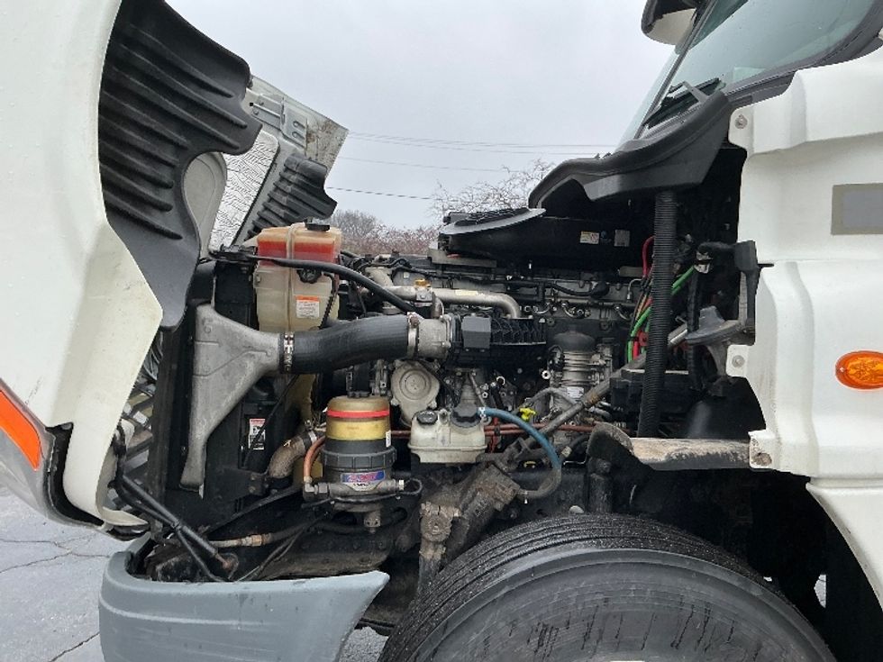 Day Cab Tractor-Heavy Duty Tractors-Freightliner-2019-Cascadia 12564ST-Elkhart-IN-224,289\n\t\tmiles-$ 45,750 - Image 16