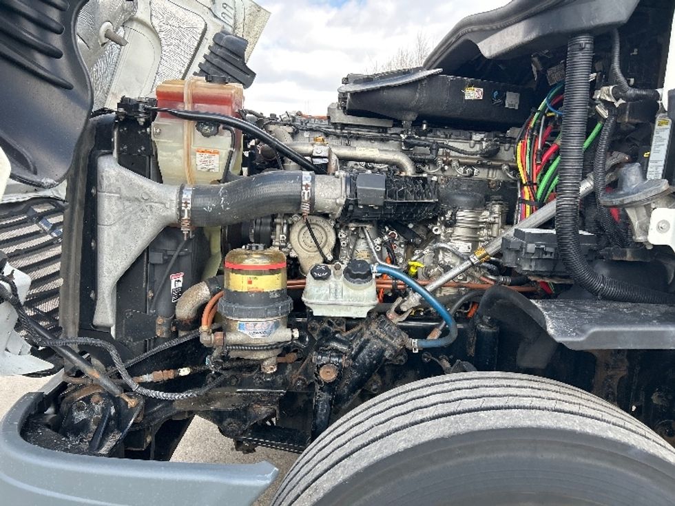 Day Cab Tractor-Heavy Duty Tractors-Freightliner-2019-Cascadia 12564ST-Elkhart-IN-249,621\n\t\tmiles-$ 43,500 - Image 16