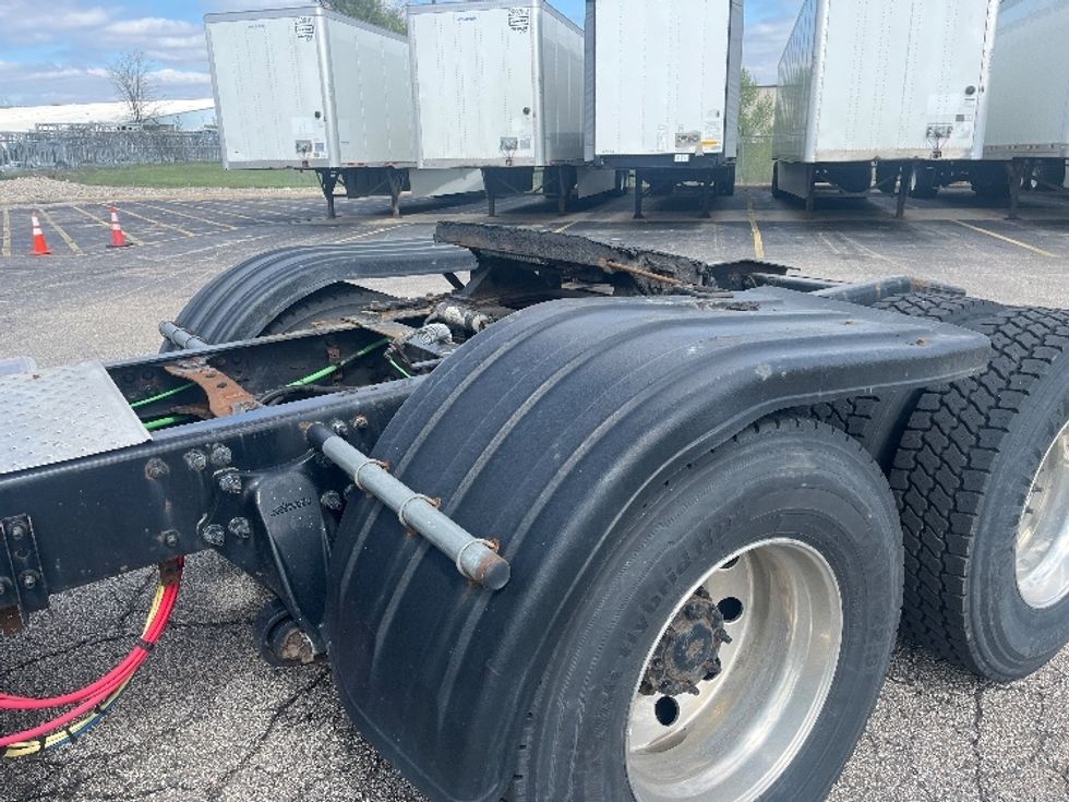 Day Cab Tractor-Heavy Duty Tractors-Freightliner-2019-Cascadia 12564ST-Elkhart-IN-250,989\n\t\tmiles-$ 42,000 - Image 17