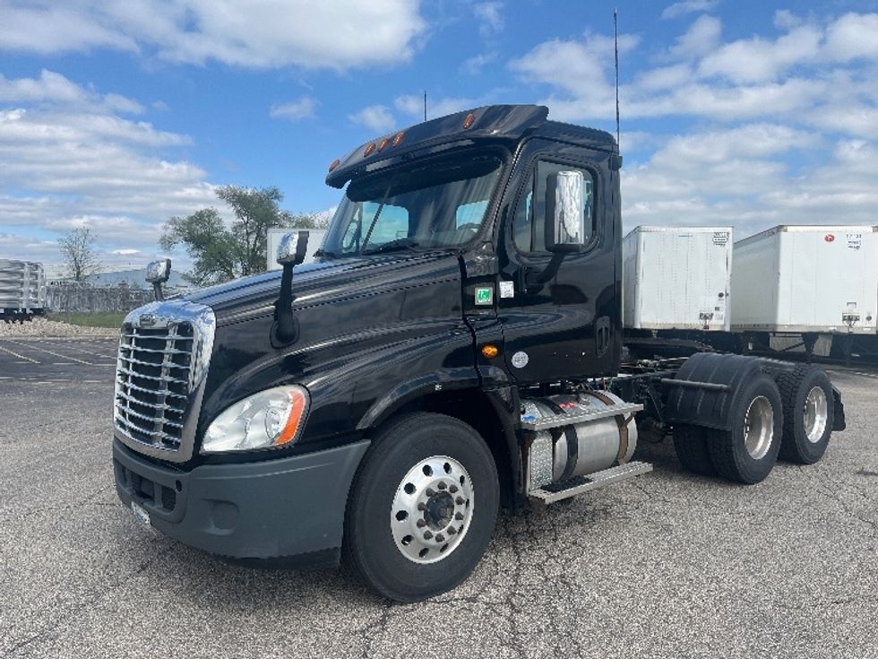 Day Cab Tractor-Heavy Duty Tractors-Freightliner-2019-Cascadia 12564ST-Elkhart-IN-250,989\n\t\tmiles-$ 42,000 - Image 3