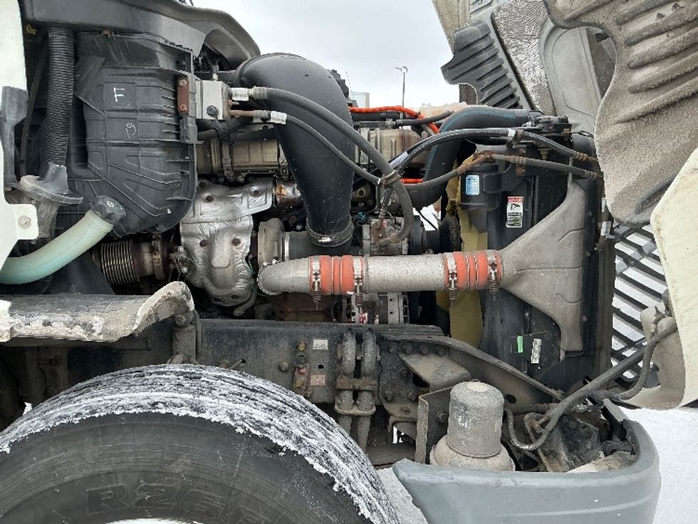 Day Cab Tractor-Heavy Duty Tractors-Freightliner-2019-Cascadia 12564ST-Elkhart-IN-275,486\n\t\tmiles-$ 42,250 - Image 15