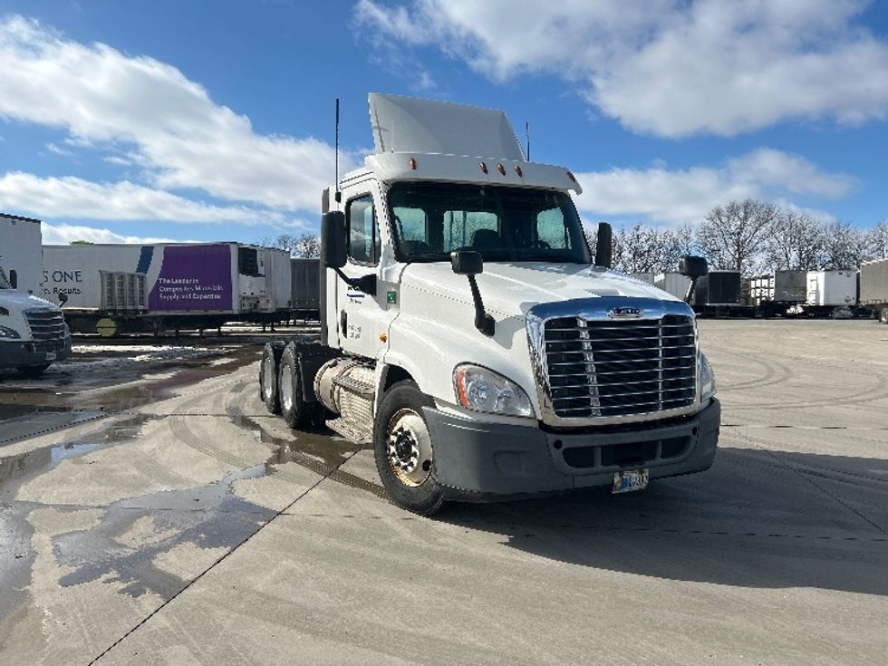 Day Cab Tractor-Heavy Duty Tractors-Freightliner-2019-Cascadia 12564ST-Elkhart-IN-283,967\n\t\tmiles-$ 42,000 - Image 1