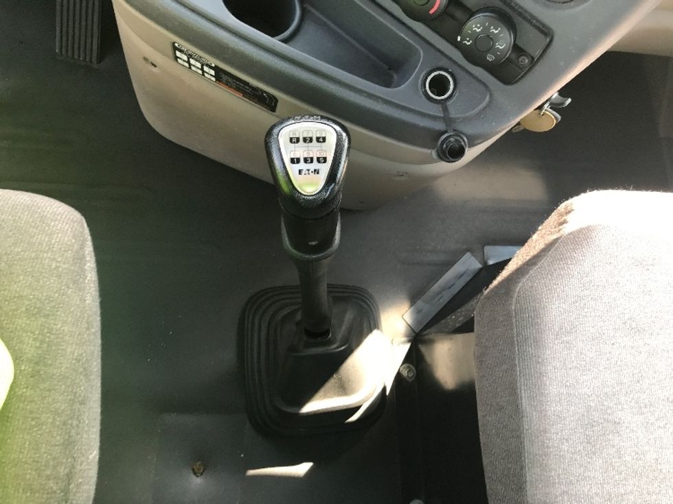 Day Cab Tractor-Heavy Duty Tractors-Freightliner-2019-Cascadia 12564ST-Evansville-IN-372,928\n\t\tmiles-$ 38,500 - Image 17