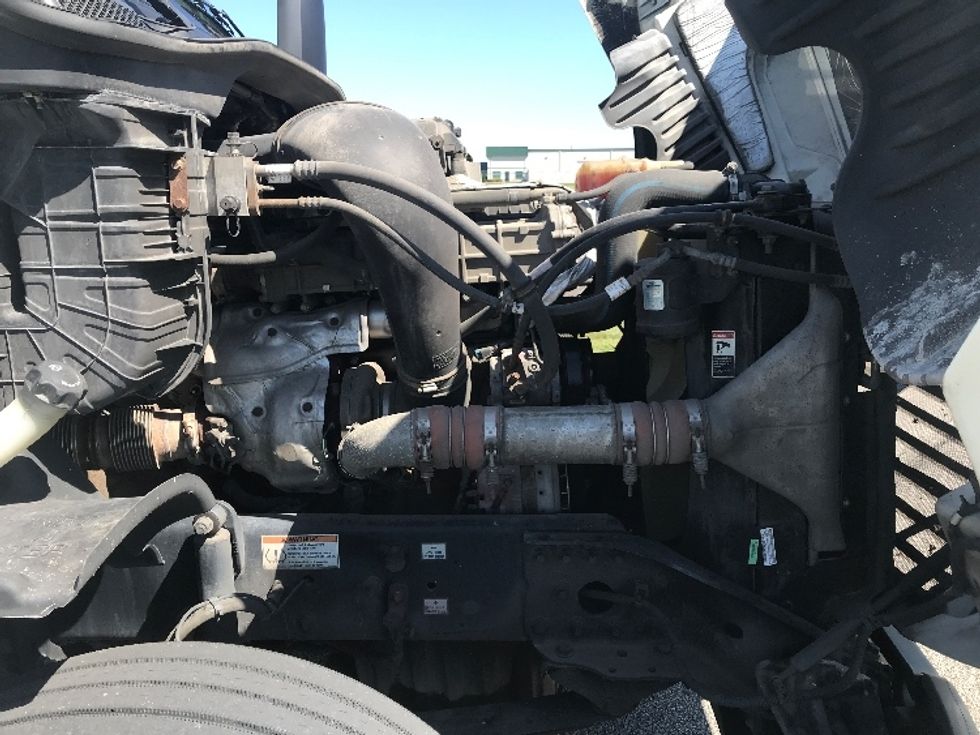 Day Cab Tractor-Heavy Duty Tractors-Freightliner-2019-Cascadia 12564ST-Evansville-IN-383,041\n\t\tmiles-$ 38,000 - Image 15
