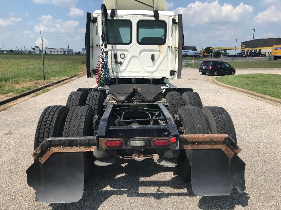 Day Cab Tractor-Heavy Duty Tractors-Freightliner-2019-Cascadia 12564ST-Evansville-IN-495,681\n\t\tmiles-$ 31,750 - Image 6