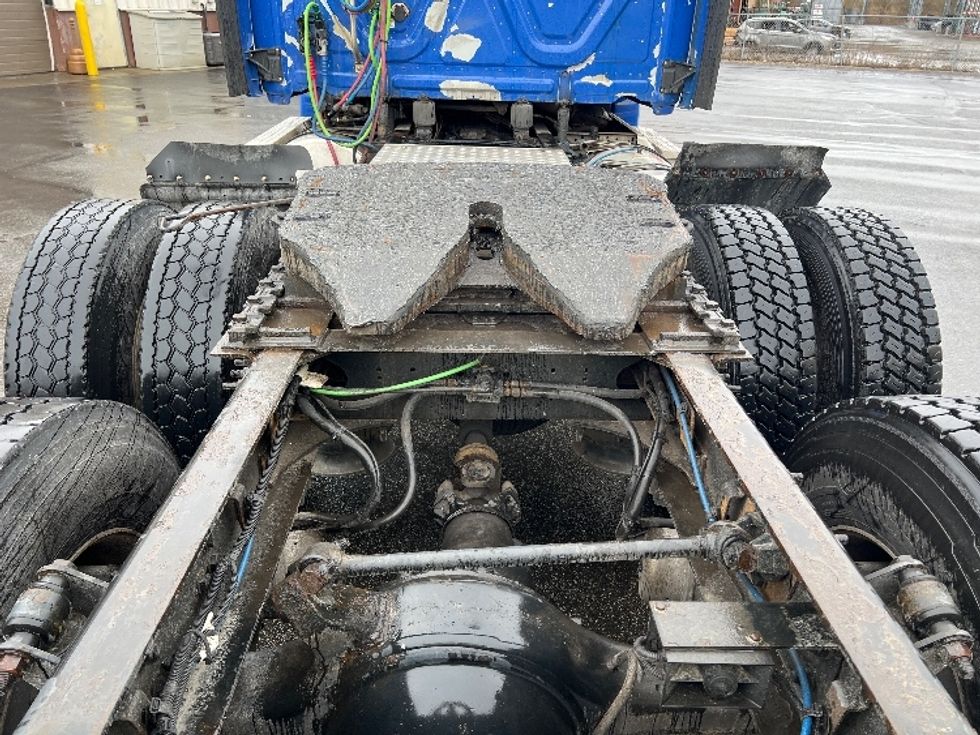 Day Cab Tractor-Heavy Duty Tractors-Freightliner-2019-Cascadia 12564ST-Fitchburg-MA-343,435\n\t\tmiles-$ 47,250 - Image 6
