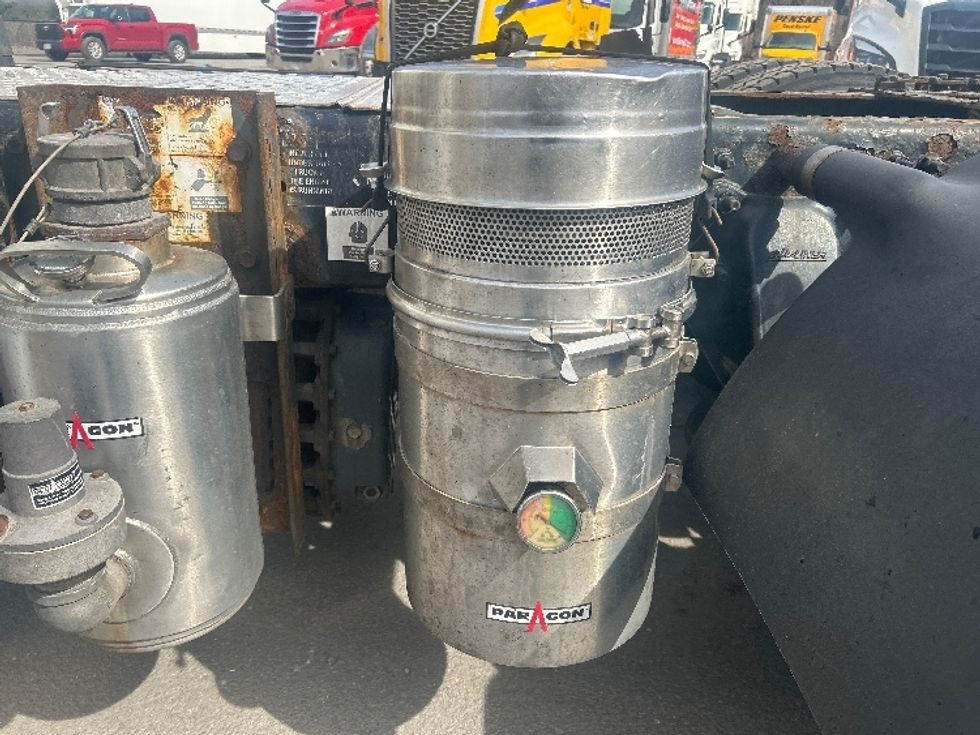 Day Cab Tractor-Heavy Duty Tractors-Freightliner-2019-Cascadia 12564ST-Fitchburg-MA-393,966\n\t\tmiles-$ 33,750 - Image 18