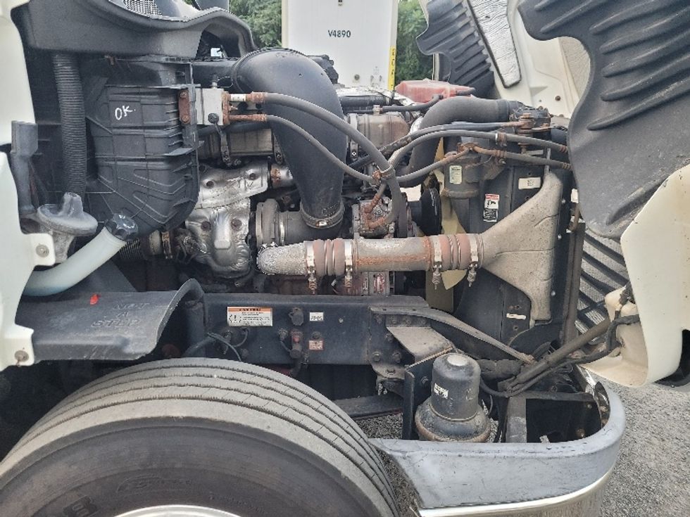 Day Cab Tractor-Heavy Duty Tractors-Freightliner-2019-Cascadia 12564ST-Fitchburg-MA-459,931\n\t\tmiles-$ 43,000 - Image 15