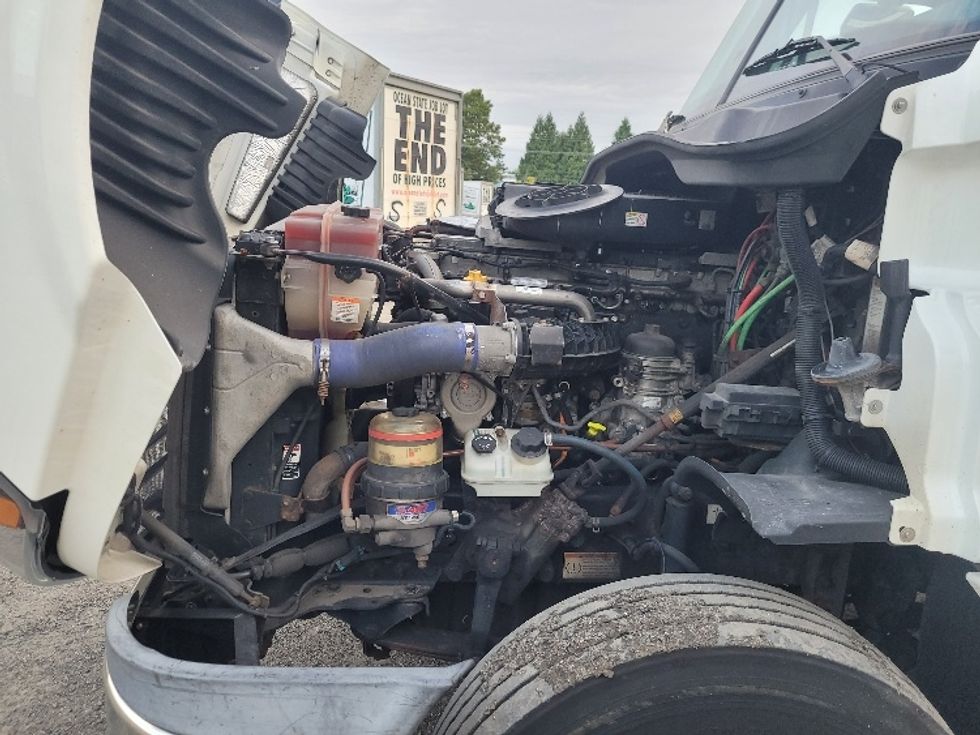 Day Cab Tractor-Heavy Duty Tractors-Freightliner-2019-Cascadia 12564ST-Fitchburg-MA-459,931\n\t\tmiles-$ 43,000 - Image 16