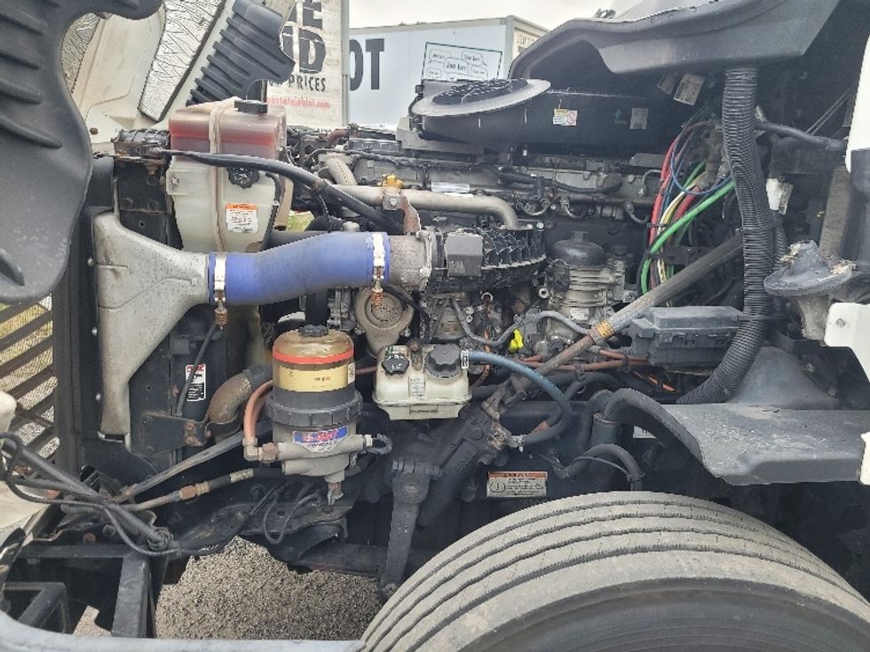 Day Cab Tractor-Heavy Duty Tractors-Freightliner-2019-Cascadia 12564ST-Fitchburg-MA-472,690\n\t\tmiles-$ 42,000 - Image 16