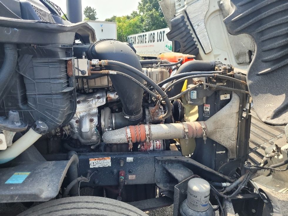 Day Cab Tractor-Heavy Duty Tractors-Freightliner-2019-Cascadia 12564ST-Fitchburg-MA-517,685\n\t\tmiles-$ 38,000 - Image 15