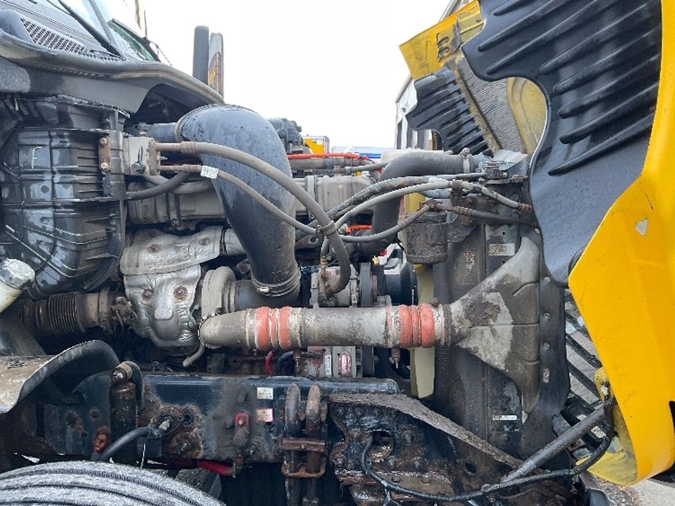 Day Cab Tractor-Heavy Duty Tractors-Freightliner-2019-Cascadia 12564ST-Flower Mound-TX-441,818\n\t\tmiles-$ 40,500 - Image 15