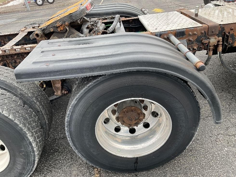 Day Cab Tractor-Heavy Duty Tractors-Freightliner-2019-Cascadia 12564ST-Flower Mound-TX-441,818\n\t\tmiles-$ 40,500 - Image 18