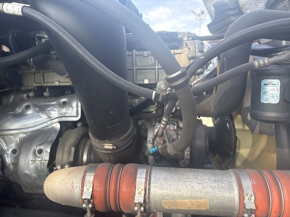 Day Cab Tractor-Heavy Duty Tractors-Freightliner-2019-Cascadia 12564ST-Fontana-CA-222,639\n\t\tmiles-$ 46,250 - Image 15