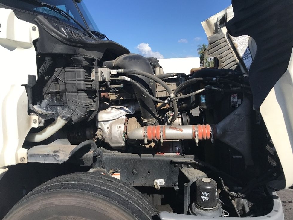 Day Cab Tractor-Heavy Duty Tractors-Freightliner-2019-Cascadia 12564ST-Fontana-CA-338,978\n\t\tmiles-$ 57,500 - Image 15