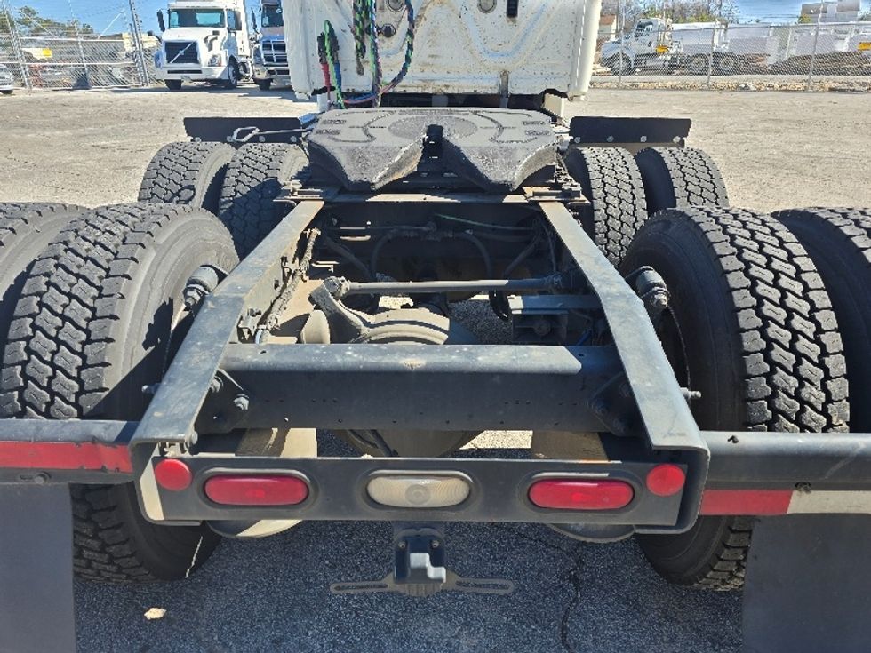 Day Cab Tractor-Heavy Duty Tractors-Freightliner-2019-Cascadia 12564ST-Forest Park-GA-309,348\n\t\tmiles-$ 48,000 - Image 6