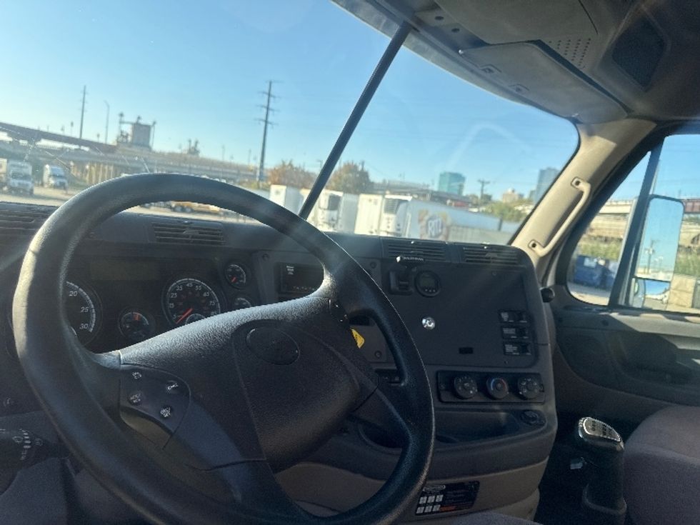 Day Cab Tractor-Heavy Duty Tractors-Freightliner-2019-Cascadia 12564ST-Fort Worth-TX-345,339\n\t\tmiles-$ 52,250 - Image 10