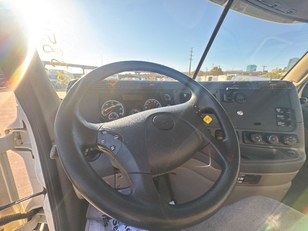 Day Cab Tractor-Heavy Duty Tractors-Freightliner-2019-Cascadia 12564ST-Fort Worth-TX-345,339\n\t\tmiles-$ 52,250 - Image 11