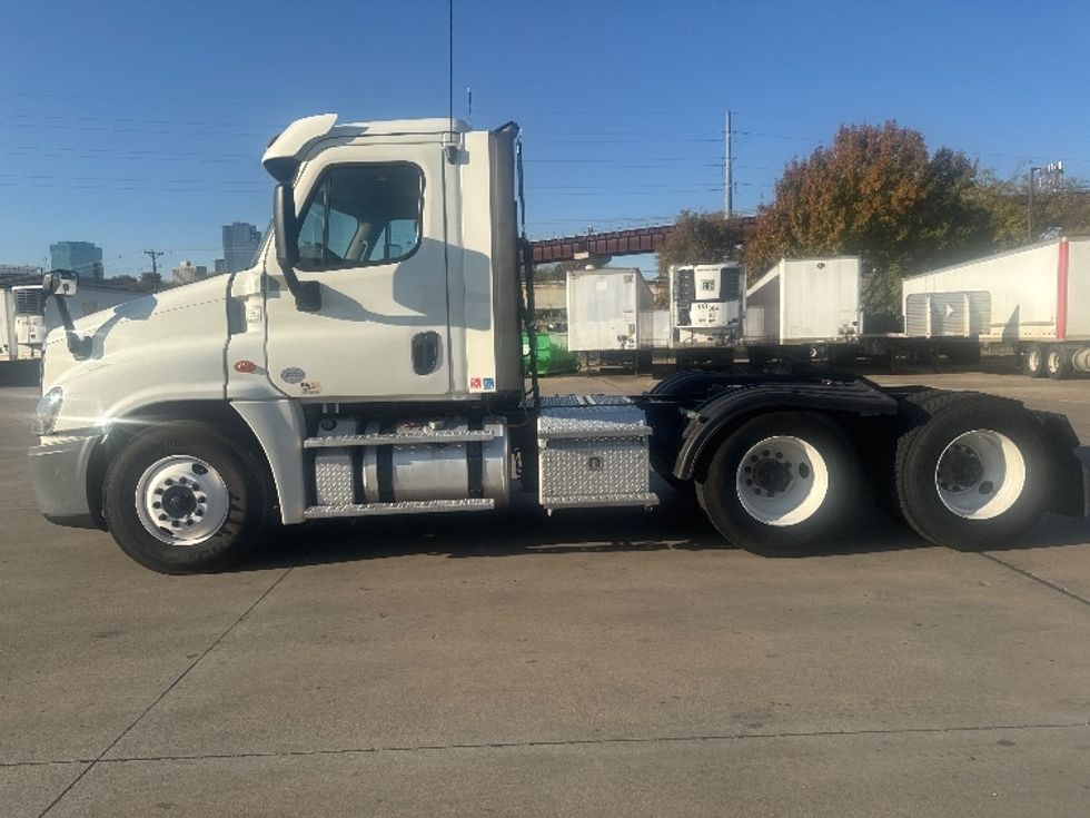 Day Cab Tractor-Heavy Duty Tractors-Freightliner-2019-Cascadia 12564ST-Fort Worth-TX-345,339\n\t\tmiles-$ 52,250 - Image 4