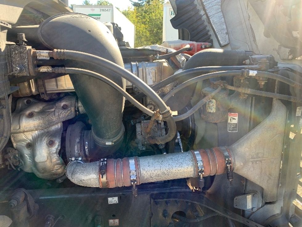 Day Cab Tractor-Heavy Duty Tractors-Freightliner-2019-Cascadia 12564ST-Franklin-MA-451,393\n\t\tmiles-$ 30,250 - Image 15