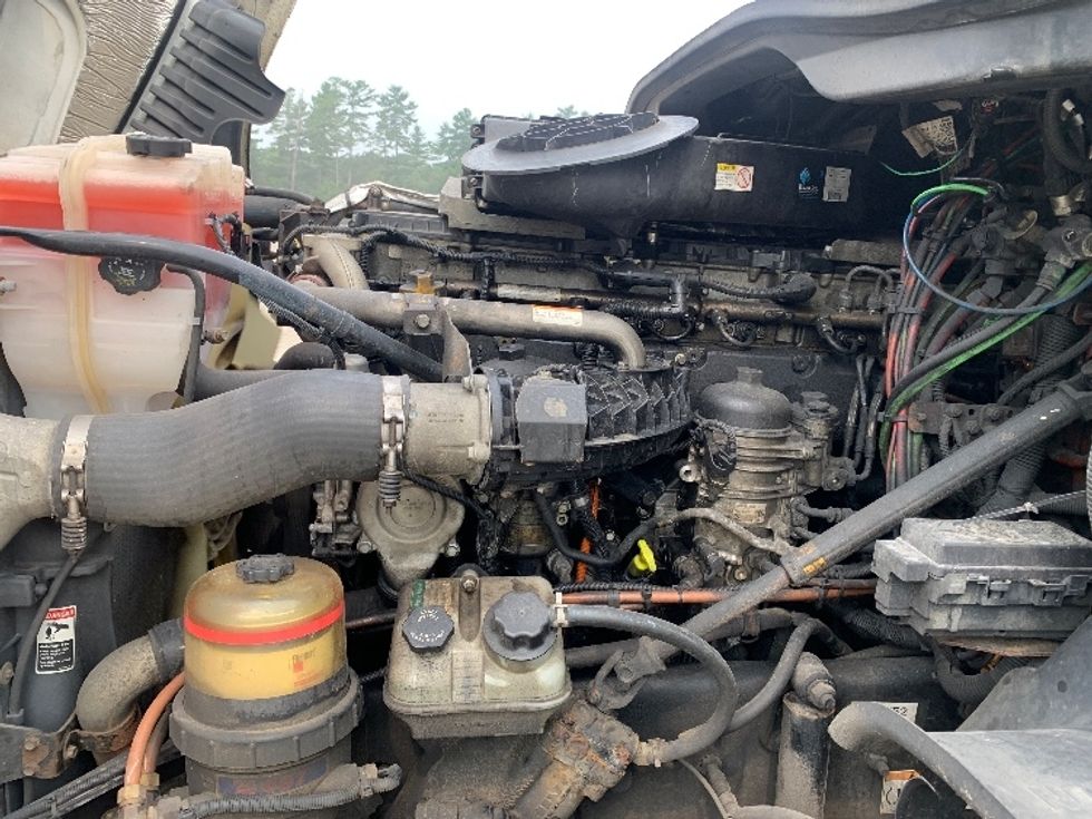 Day Cab Tractor-Heavy Duty Tractors-Freightliner-2019-Cascadia 12564ST-Franklin-MA-479,927\n\t\tmiles-$ 31,250 - Image 16