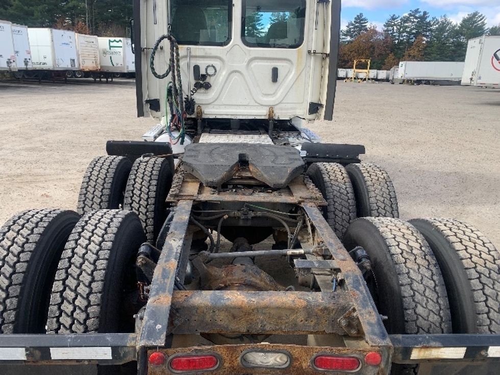 Day Cab Tractor-Heavy Duty Tractors-Freightliner-2019-Cascadia 12564ST-Franklin-MA-507,104\n\t\tmiles-$ 27,250 - Image 6