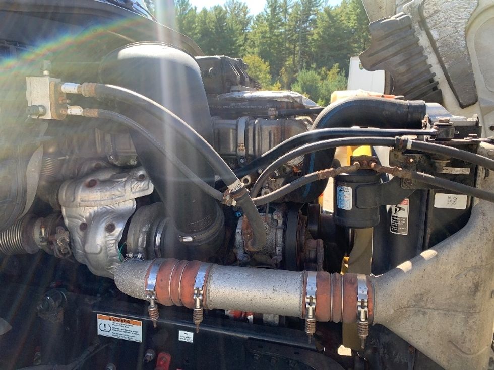 Day Cab Tractor-Heavy Duty Tractors-Freightliner-2019-Cascadia 12564ST-Franklin-MA-507,323\n\t\tmiles-$ 27,250 - Image 13