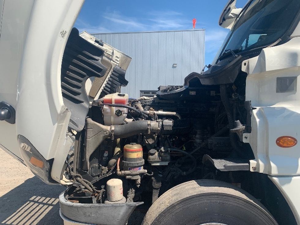 Day Cab Tractor-Heavy Duty Tractors-Freightliner-2019-Cascadia 12564ST-Franklin-MA-519,774\n\t\tmiles-$ 28,500 - Image 16