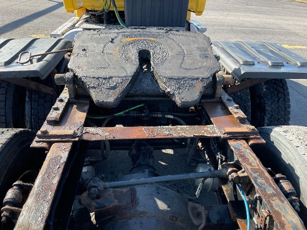 Day Cab Tractor-Heavy Duty Tractors-Freightliner-2019-Cascadia 12564ST-Fredonia-NY-389,953\n\t\tmiles-$ 41,250 - Image 6