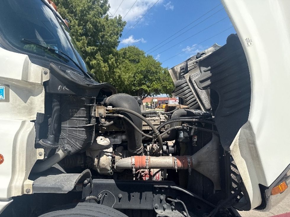 Day Cab Tractor-Heavy Duty Tractors-Freightliner-2019-Cascadia 12564ST-Garland-TX-381,798\n\t\tmiles-$ 38,500 - Image 15