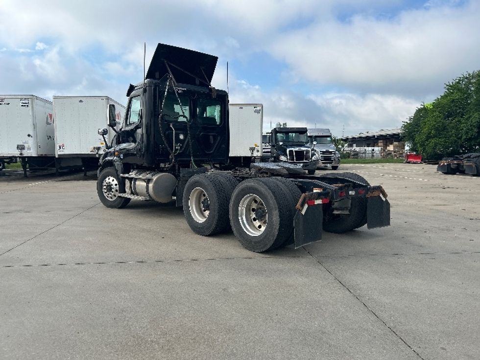Day Cab Tractor-Heavy Duty Tractors-Freightliner-2019-Cascadia 12564ST-Goshen-IN-157,724\n\t\tmiles-$ 41,500 - Image 5