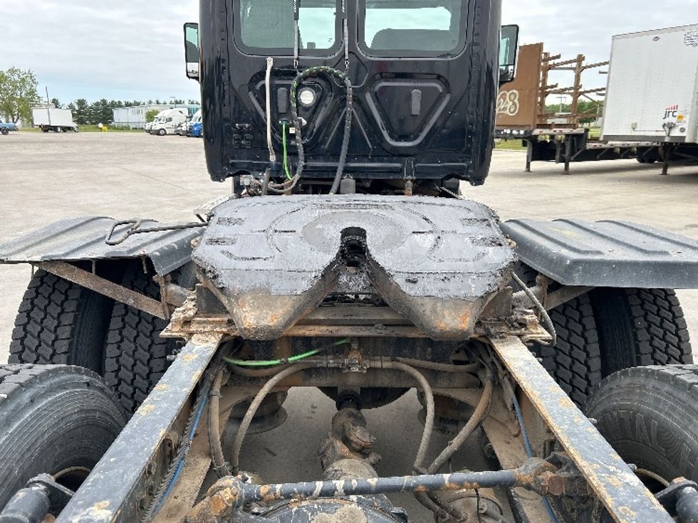 Day Cab Tractor-Heavy Duty Tractors-Freightliner-2019-Cascadia 12564ST-Goshen-IN-171,319\n\t\tmiles-$ 41,500 - Image 6