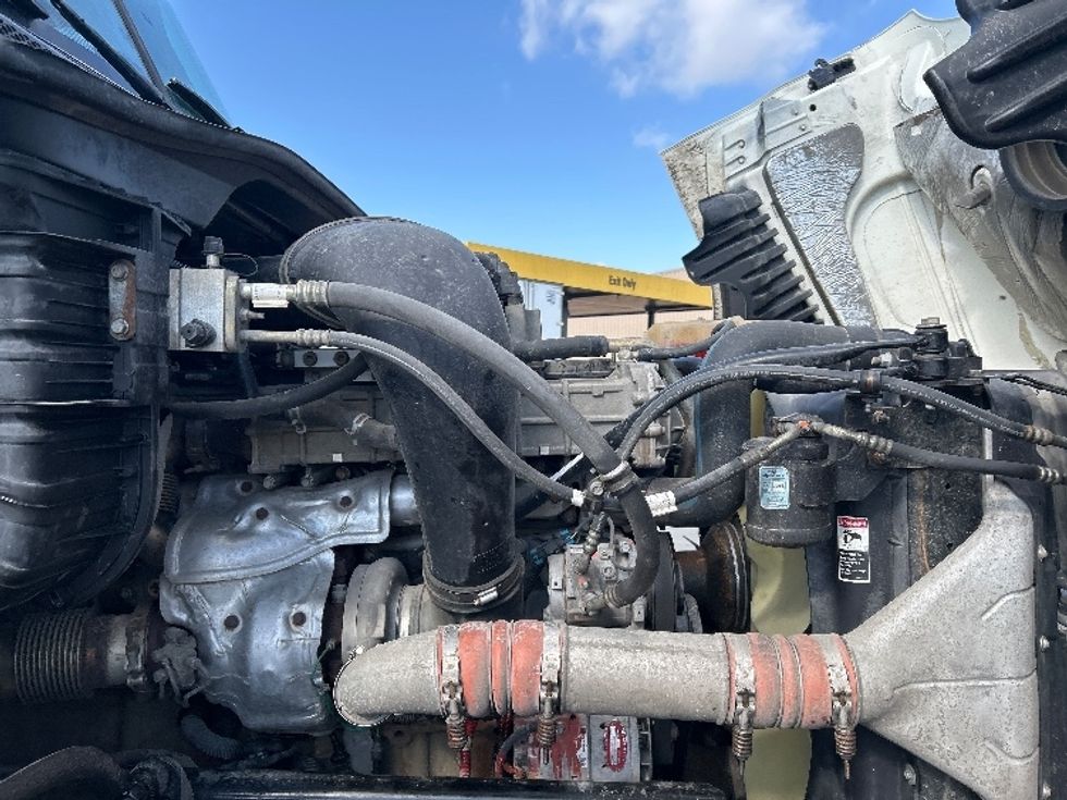 Day Cab Tractor-Heavy Duty Tractors-Freightliner-2019-Cascadia 12564ST-Goshen-IN-265,523\n\t\tmiles-$ 42,750 - Image 15