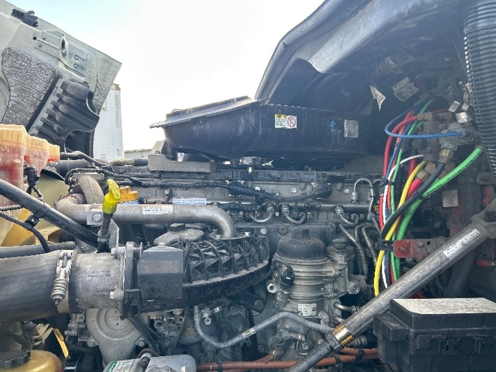 Day Cab Tractor-Heavy Duty Tractors-Freightliner-2019-Cascadia 12564ST-Goshen-IN-265,523\n\t\tmiles-$ 42,750 - Image 16