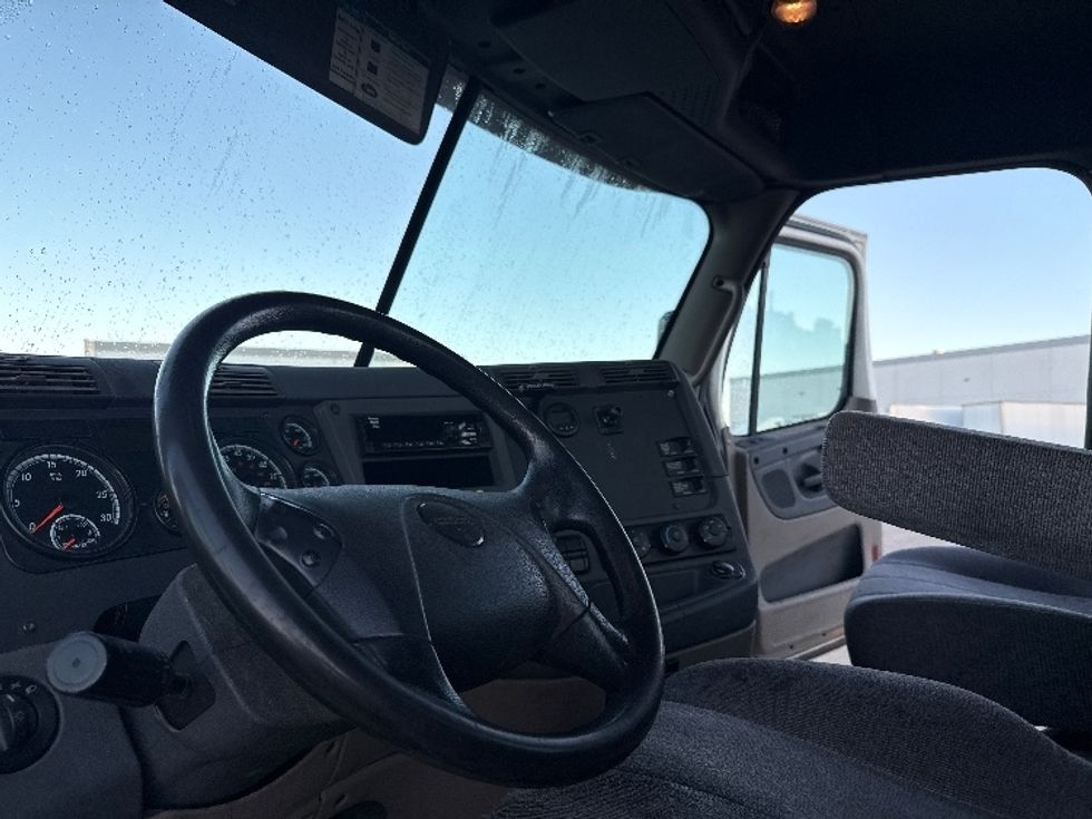 Day Cab Tractor-Heavy Duty Tractors-Freightliner-2019-Cascadia 12564ST-Grand Prairie-TX-229,983\n\t\tmiles-$ 51,750 - Image 10
